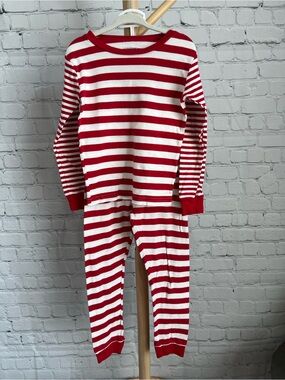 ⭐️⭐️PICK 5 / $20 Carter's Kids Red & White Striped Pajama Set